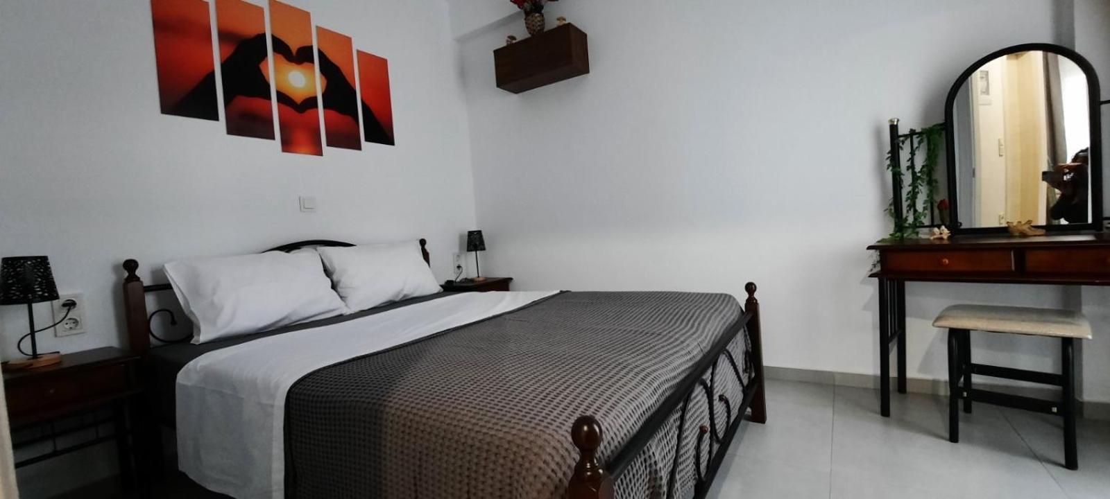 Kalofas Apartments Amaryllis Офринион Екстериор снимка