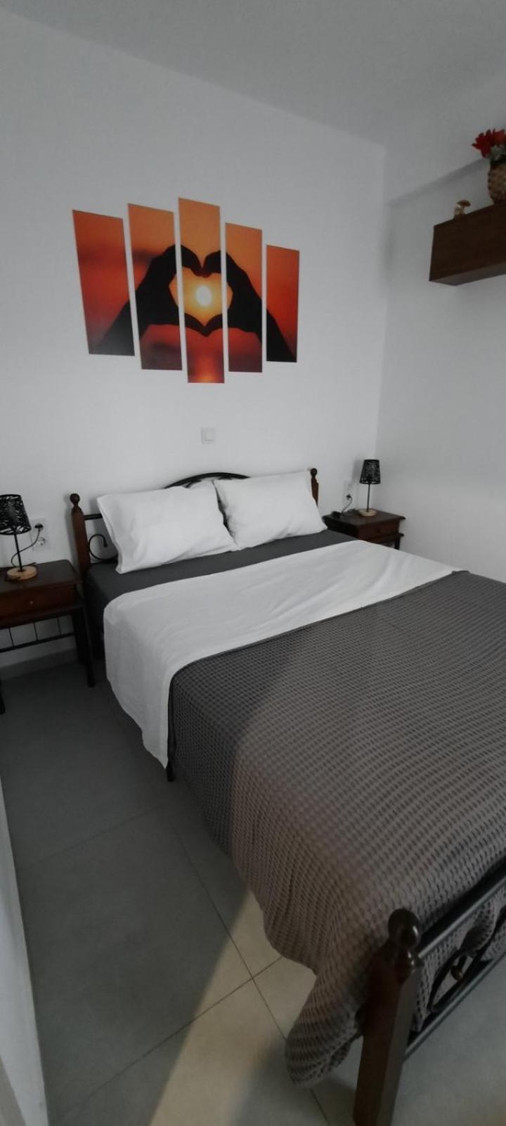 Kalofas Apartments Amaryllis Офринион Екстериор снимка