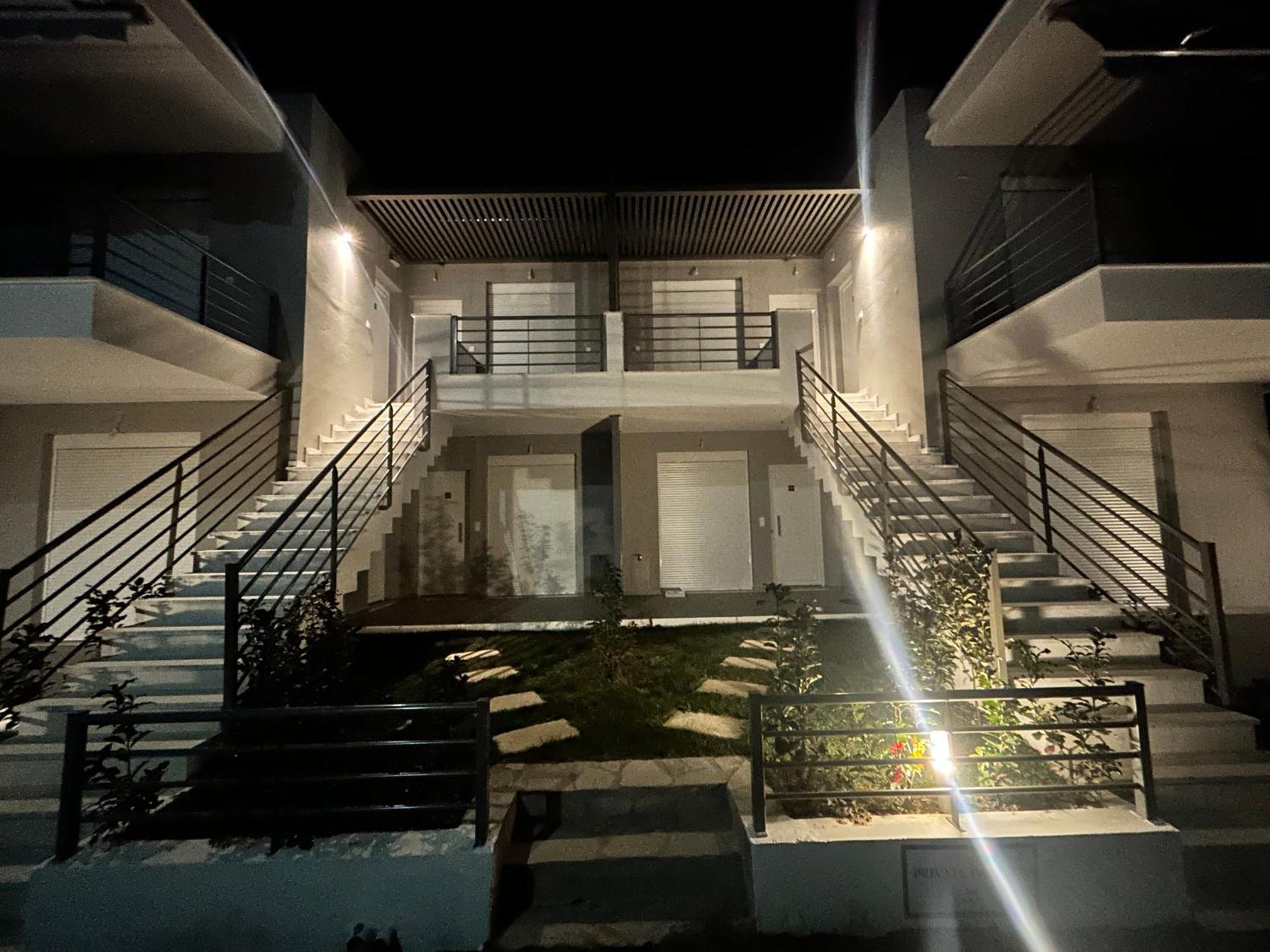 Kalofas Apartments Amaryllis Офринион Екстериор снимка